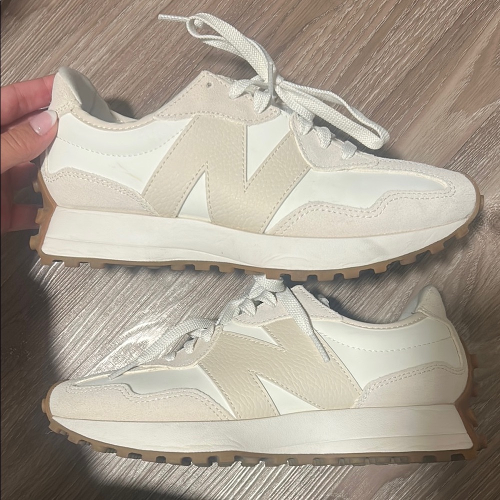 327 New Balance Sneakers Linen Sea/ Salt